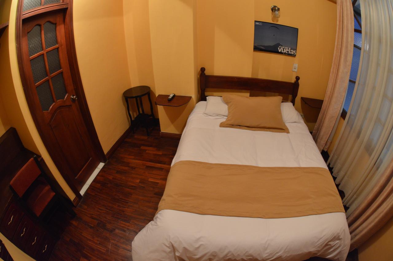 Hotel Estacion Риобамба Екстериор снимка