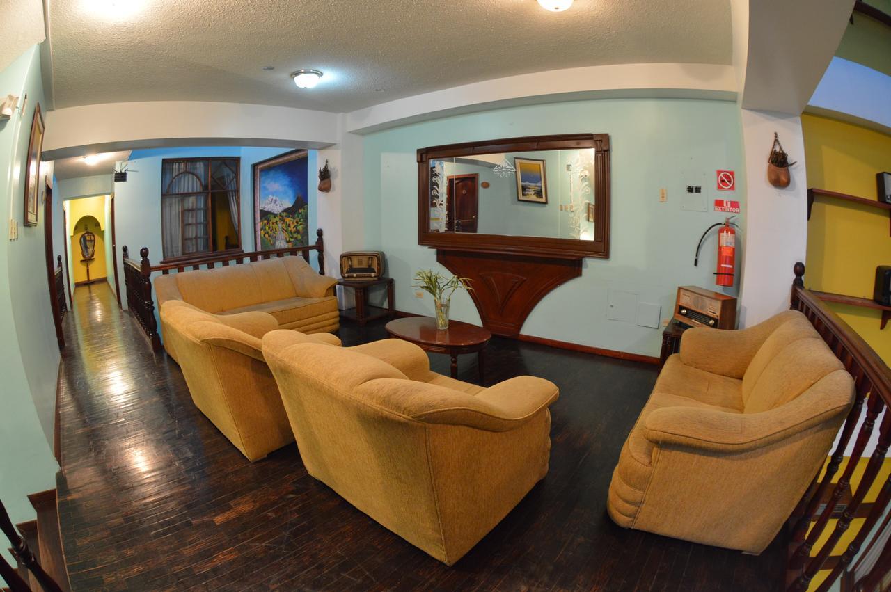Hotel Estacion Риобамба Екстериор снимка